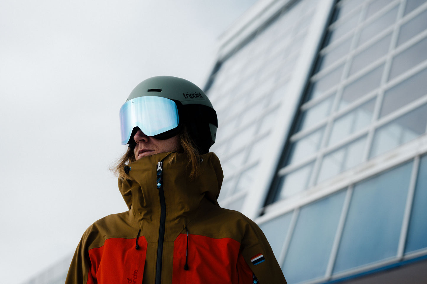 111 Indira Col Magnet