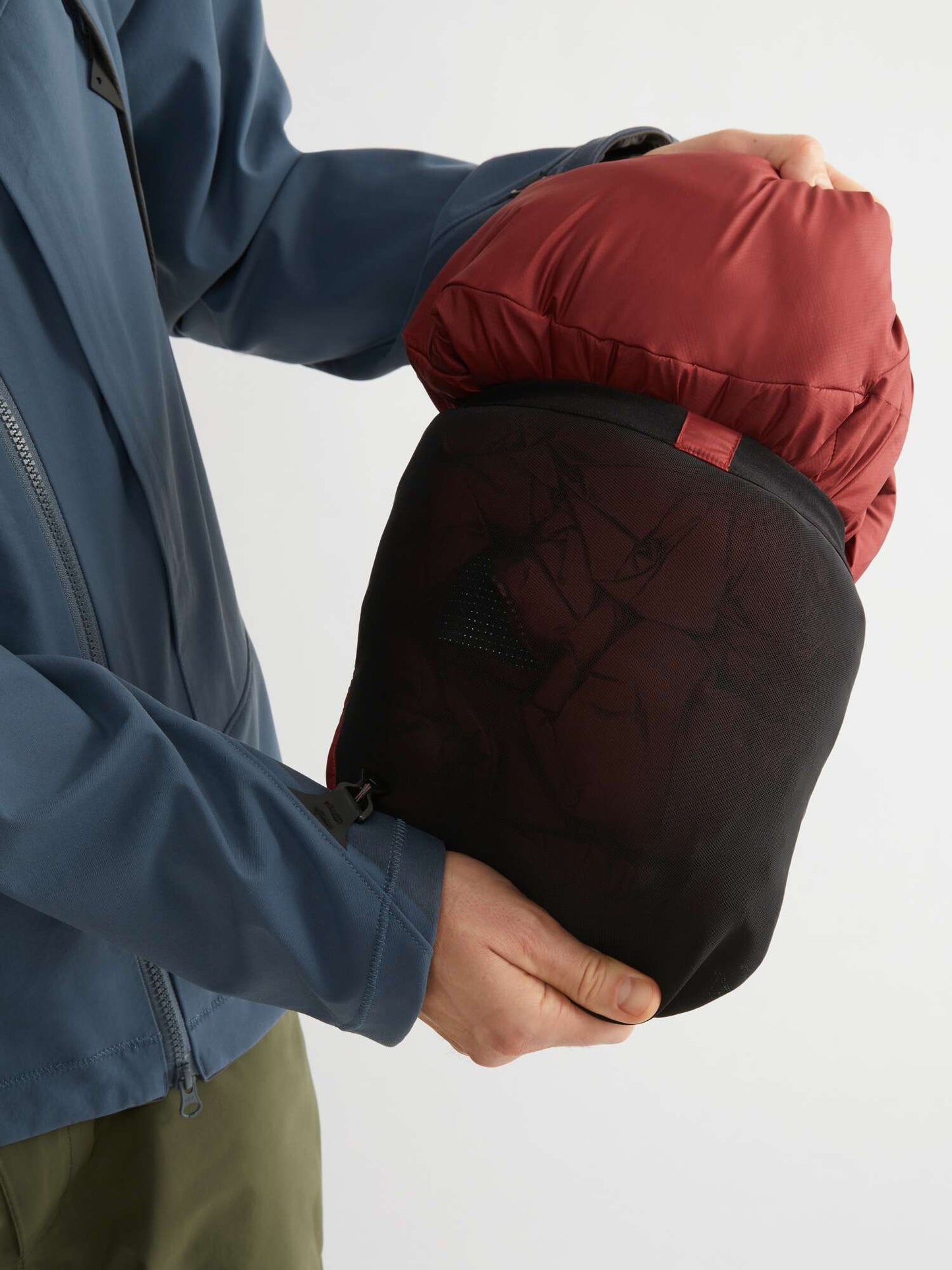 Lödyn Hood Jacket M's (Herr) - lätt och packbar jacka med syntetisolering