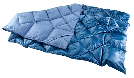 Kiby Packable Down Travel Blanket, Arctic Night Blue - värmande dunfyllt täcke