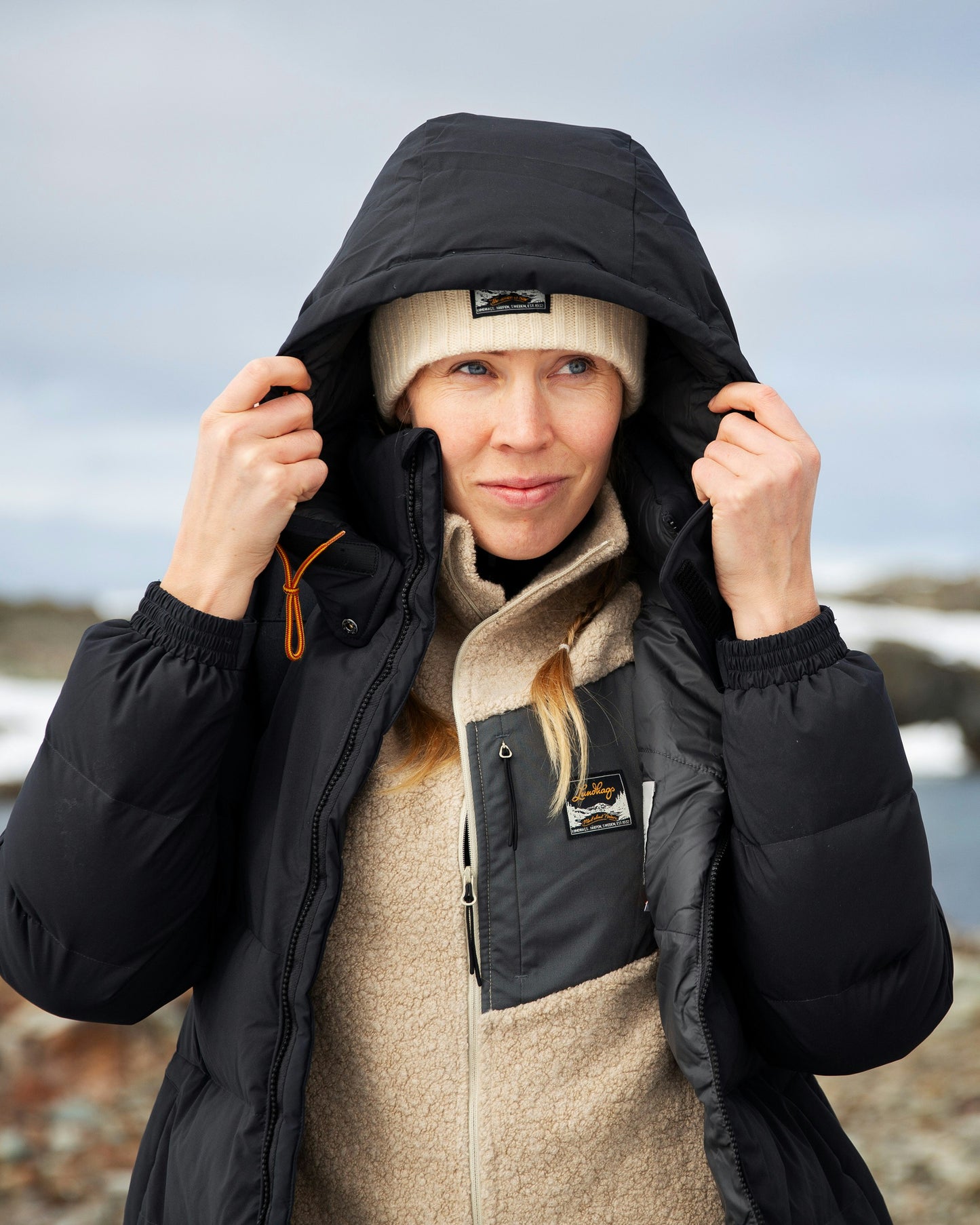 Järpen All Weather Down Parka W (Dam) - Varm, Hållbar och Vattenavvisande Vinterdunparkas
