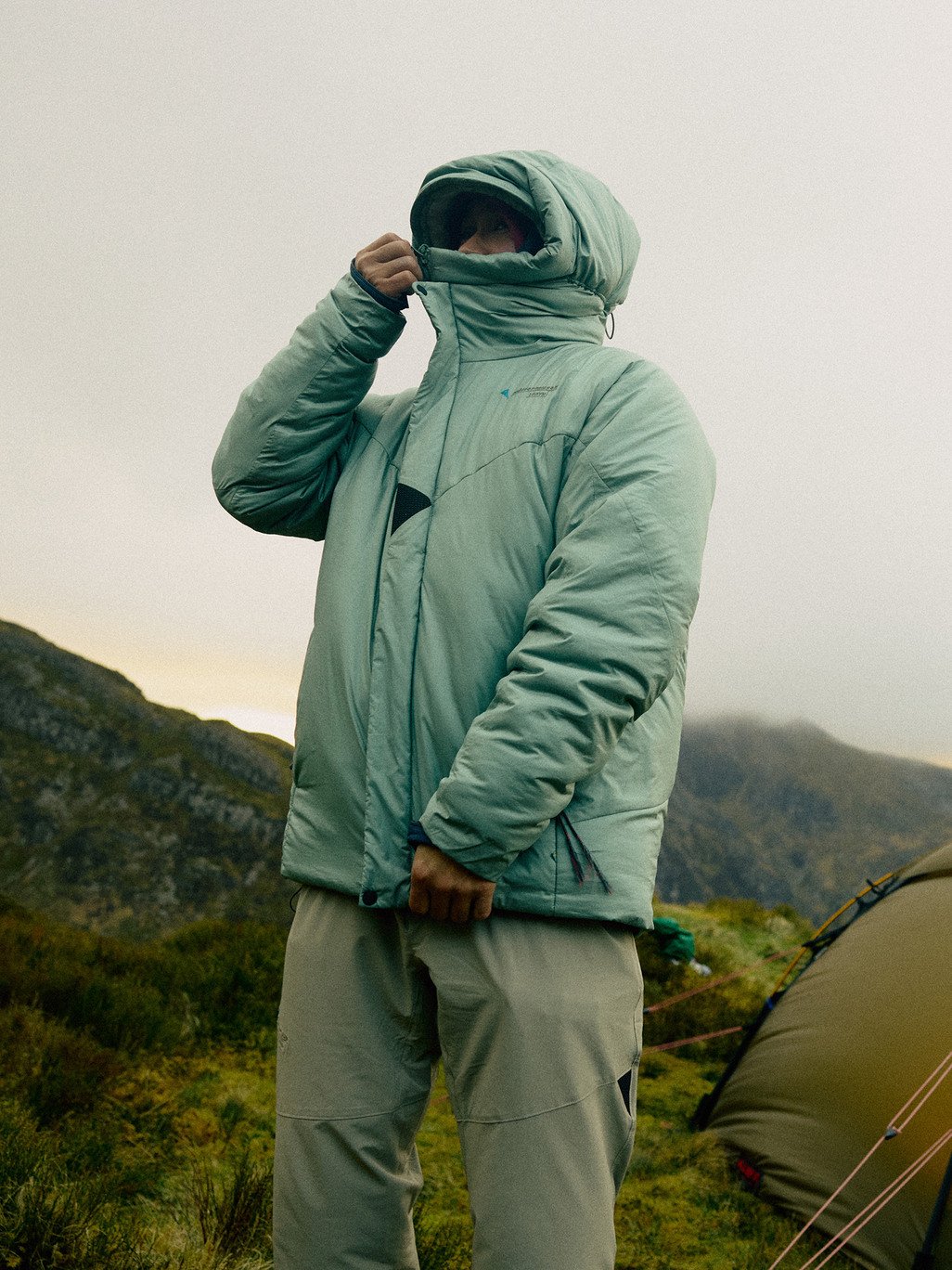 Lödyn Hood Jacket M's (Herr) - lätt och packbar jacka med syntetisolering