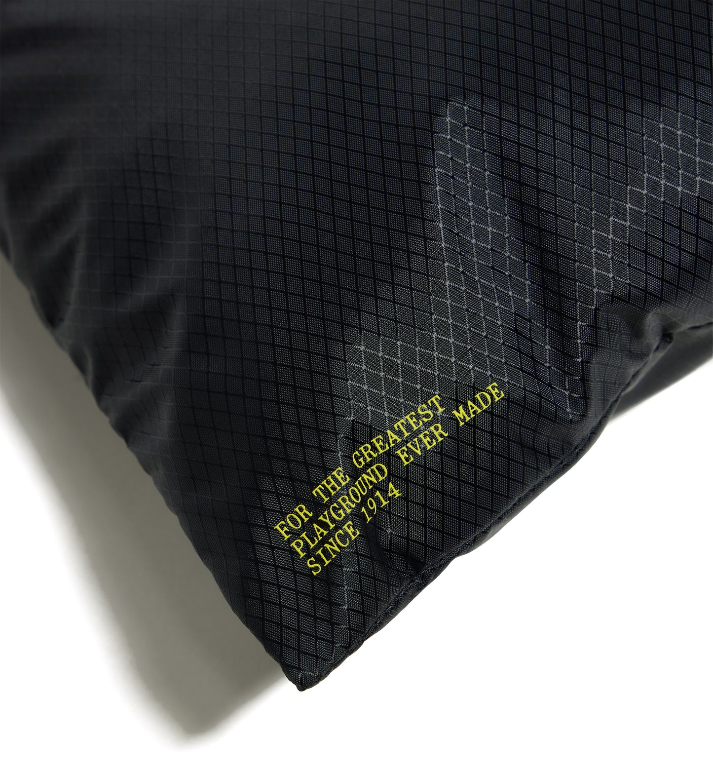 Flat accessory bag