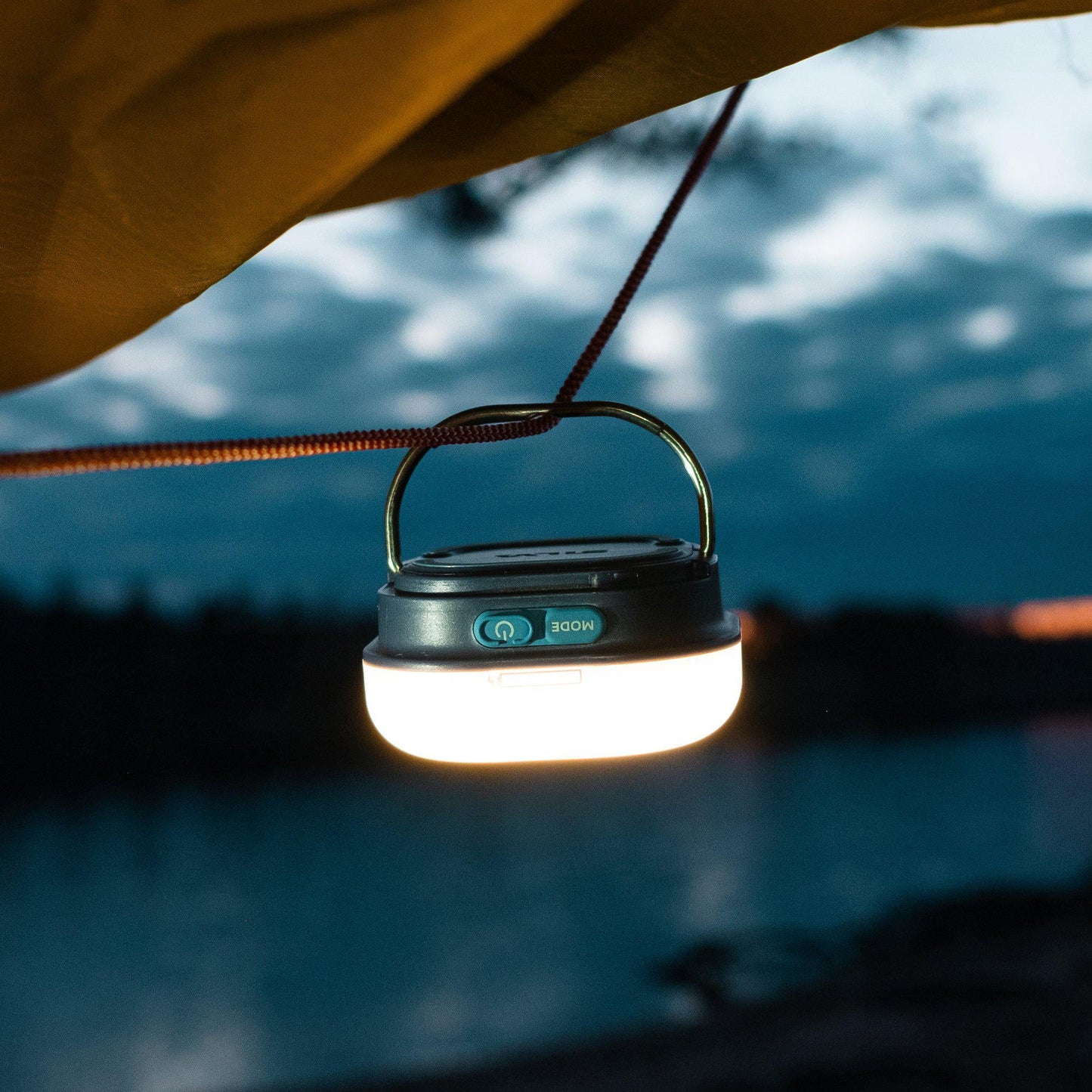 Glow Recharge  - uppladdningsbar campinglampa