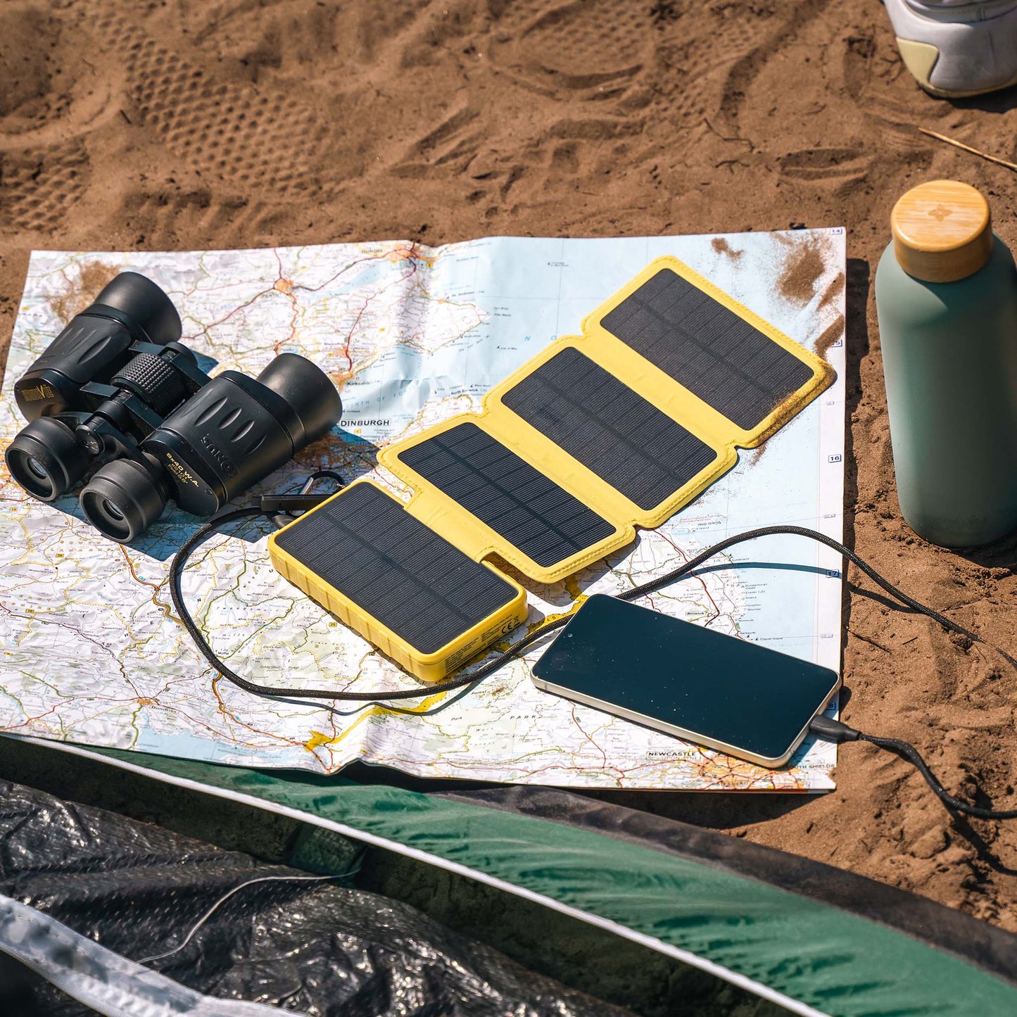 Powerbird BS10 - Solcellsdriven powerbank med belysning