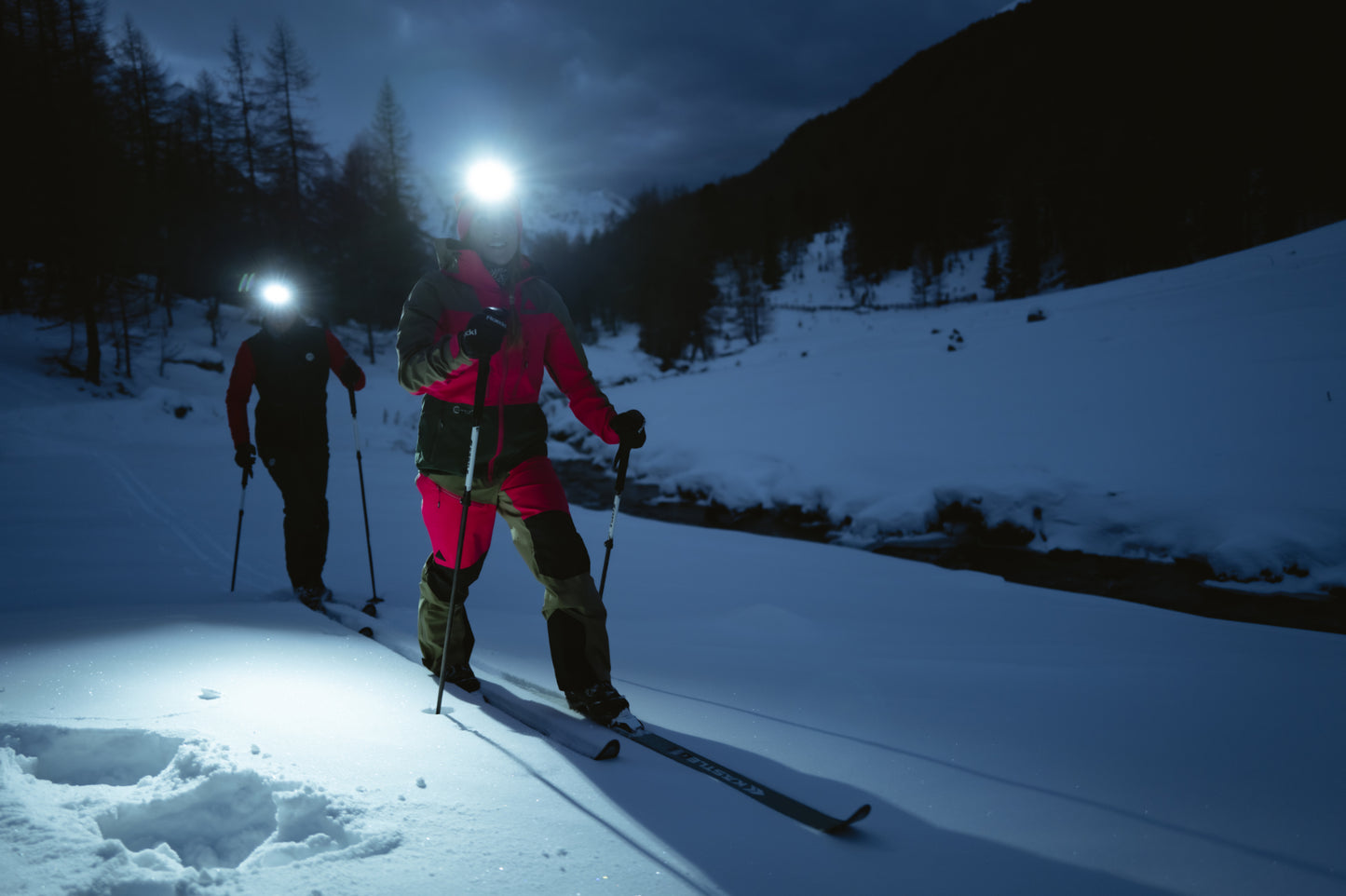 XT84 Crown X-skin - turskidor med stålkant